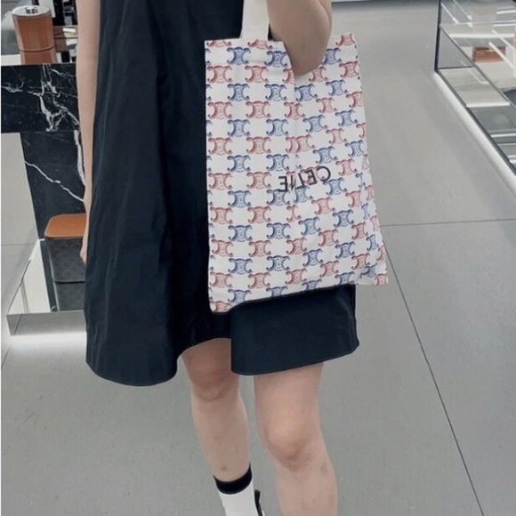 CELINE Novelty Tote Bag Triomphe - Navy White Red - Limited Edition - Picture 6 of 6
